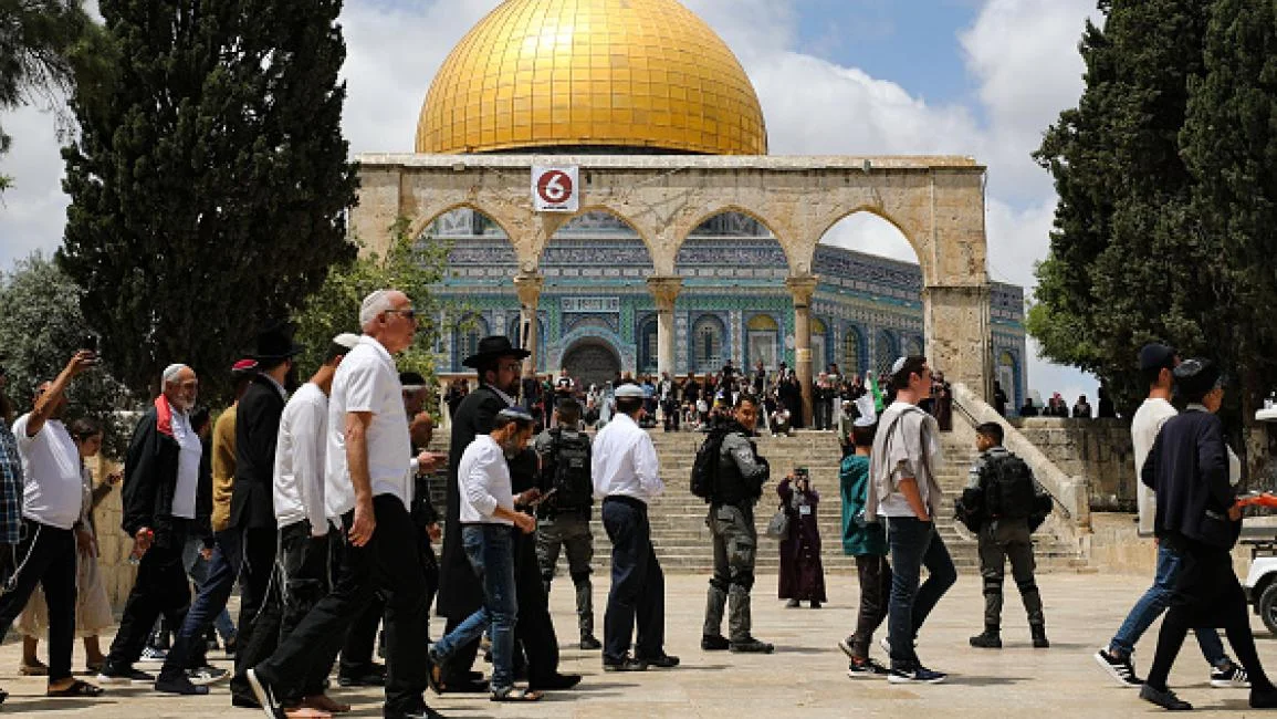 حكومة الاحتلال تنعقد داخل أنفاق «البراق».. وسياسيون: محاولة لتزوير هوية القدس