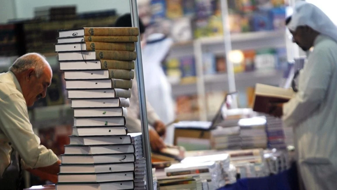 هل فقدت معارض الكتاب رونقها.. ليختفي التفاعل الإعلامي معها؟