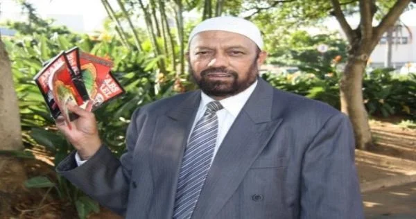 متأثراً بجراحه.. وفاة نجل الداعية ديدات إثر عملية اغتيال بجنوب أفريقيا