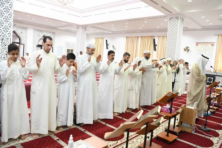 مساجد في الكويت تقيم صلاة الاستسقاء