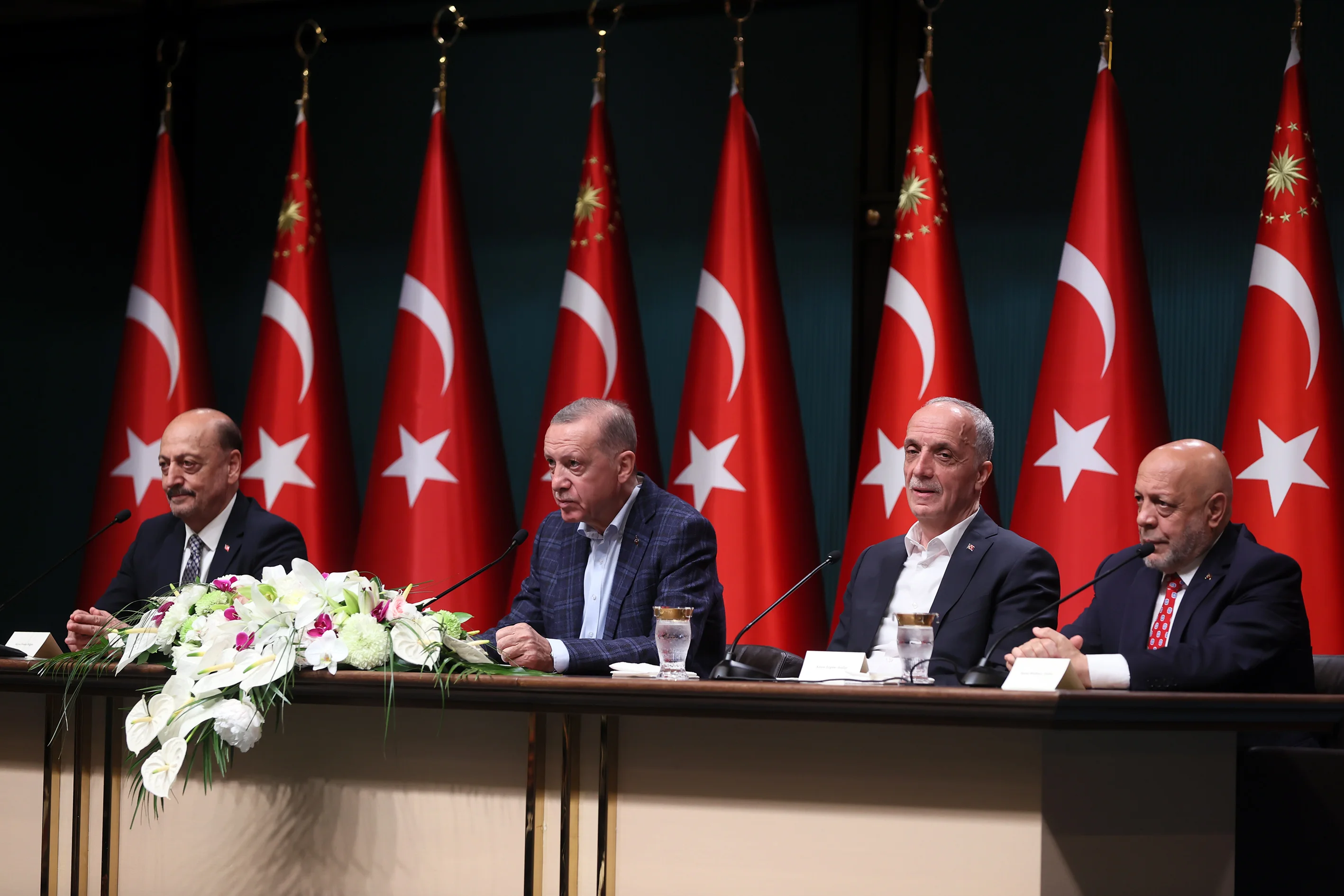 علماء الأمة يدعون إلى انتخاب أردوغان