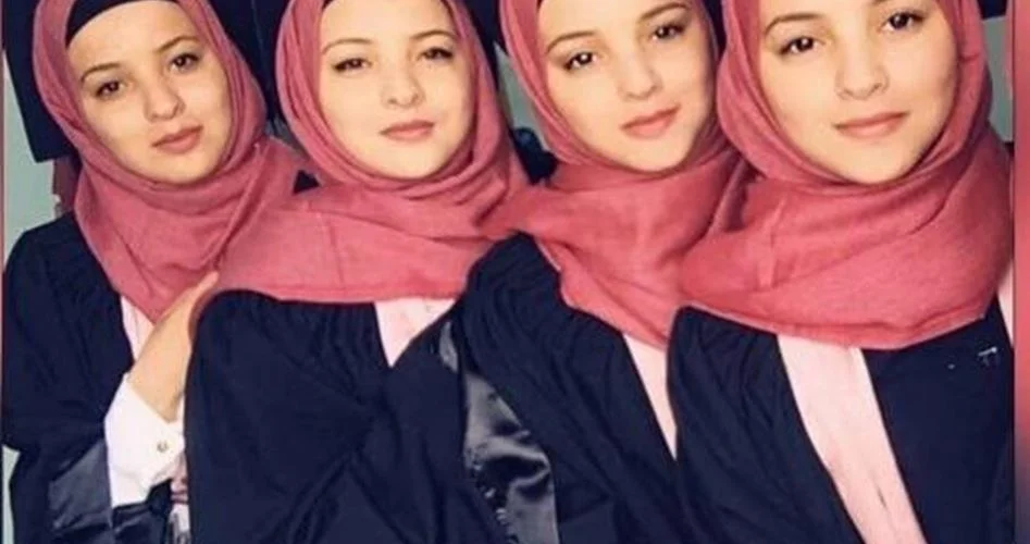 الفلسطينيون.. نجاح من بين الركام والحصار