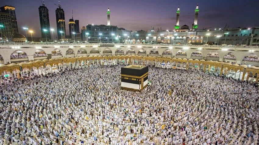 السعودية: عودة أعداد الحجاج هذا العام دون أي قيود على العمر