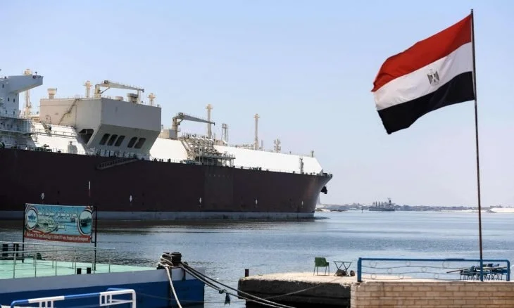 مجلس الوزراء المصري ينفي اتخاذ السفن طرقا بديلة لـ”قناة السويس” بعد قرار زيادة الرسوم