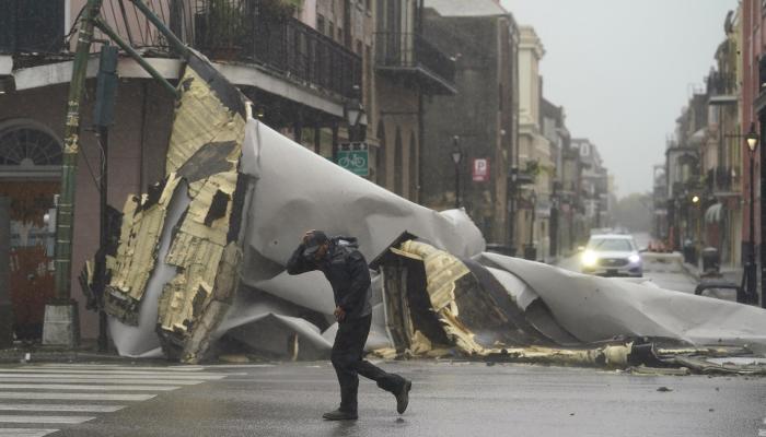 173-095123-hurricane-ida-hits-louisiana_700x400.jpg