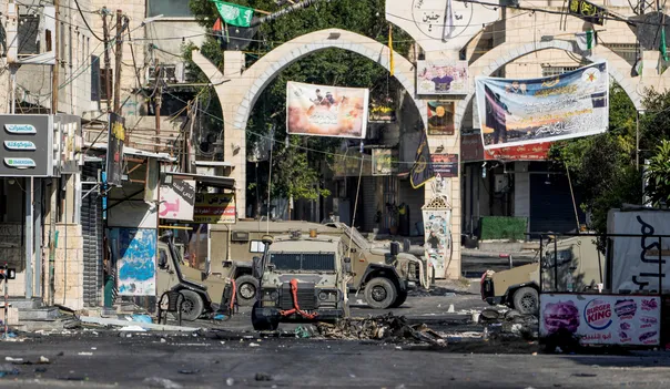 قوات الاحتلال تحاصر مخيم جنين